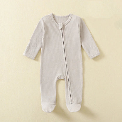 Long-sleeved romper with zipper