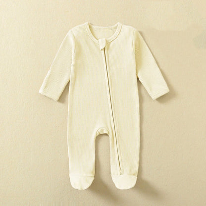 Long-sleeved romper with zipper