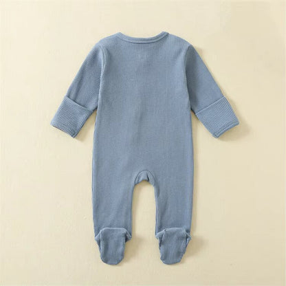 Long-sleeved romper with zipper
